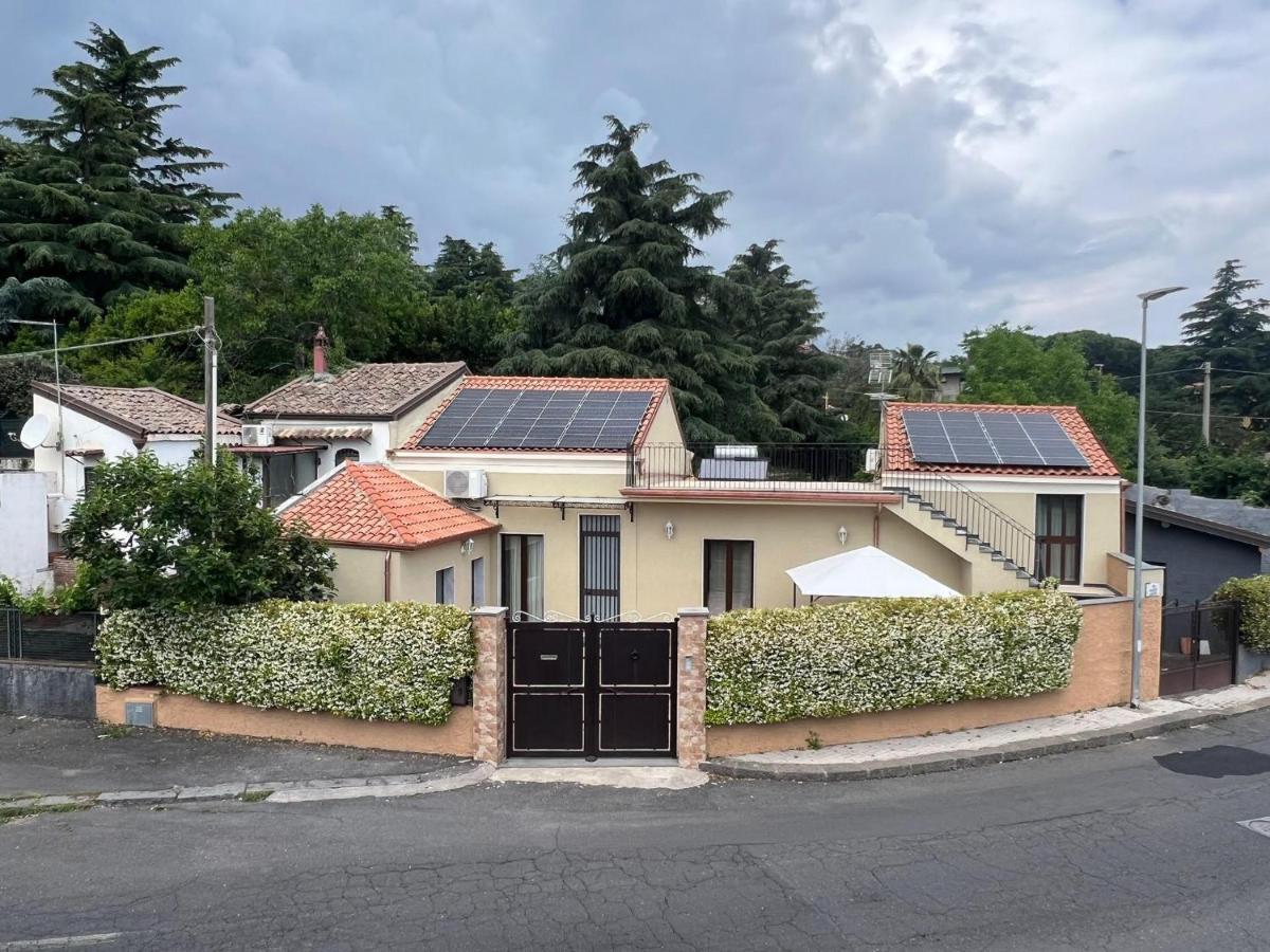 Etna Dimora Dei Saponari Villa Trecastagni Bagian luar foto